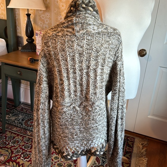 🍁 Funky Sisters brand Open Front large weave Sweater Size L 🍁 - Picture 2 of 9